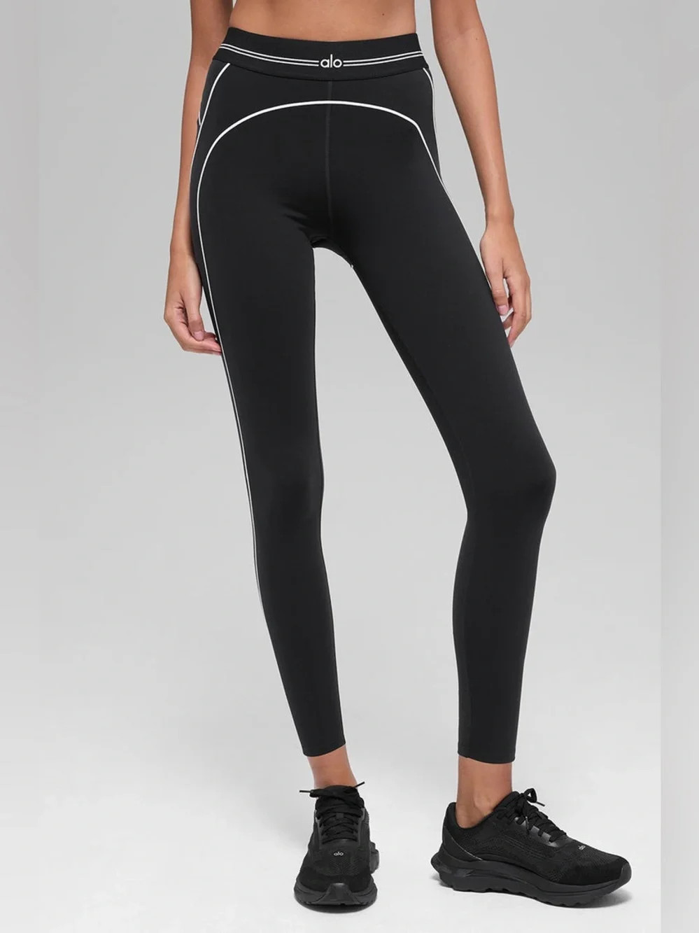 Alo Yoga Airbrush High-Waist 7/8 Heart Throb Legging Black and White Women’s XS